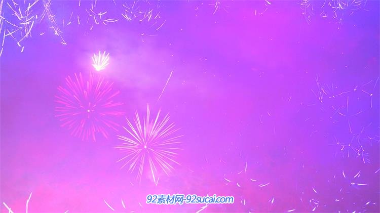 梦幻蓝紫烟火渲染照亮整片天空烟花绽放动态视频素材-92素材网